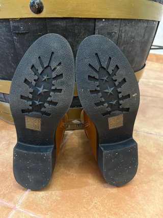Botines marrones nuevos sin usar. Krack core