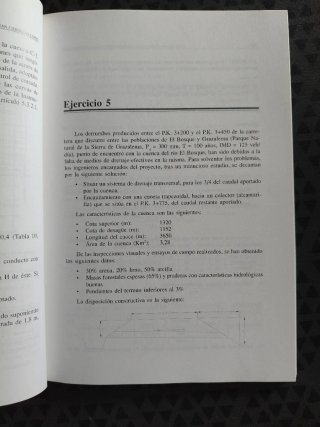 Problemas resueltos de drenaje, explanaciones y...