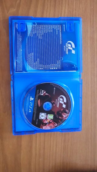 PS4 Gran Turismo Sport