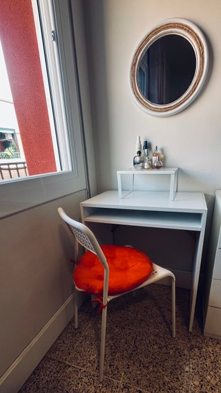 Escritorio/Tocador Blanco. Opcion con silla y otro
