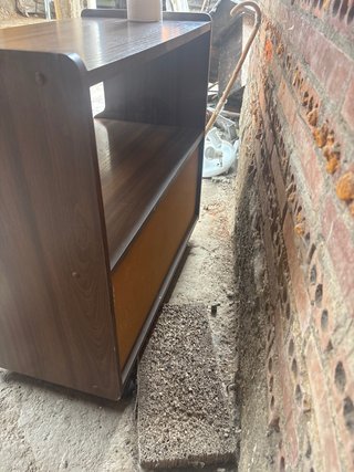 Mueble auxiliar con ruedas