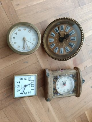 Lote de 4 relojes decorativos