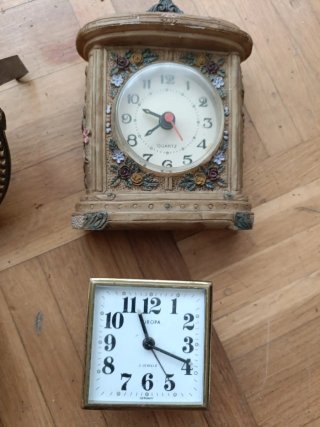 Lote de 4 relojes decorativos