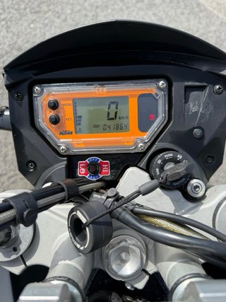 KTM 950SM Supermoto Negra y Naranja