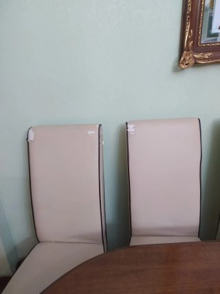 Mueble de salón antiguo. Regalo mesa y 6 sillas.