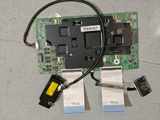 Samsung One Connect QE65Q8FNAT Toda la electrónica
