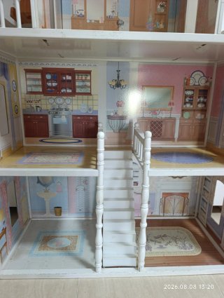 Casa de muñecas grande de madera