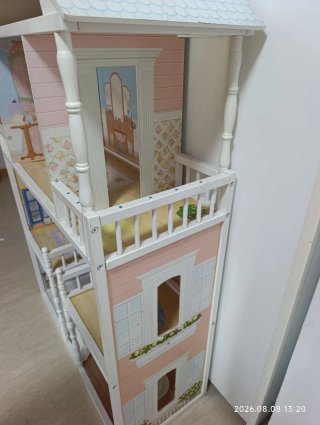 Casa de muñecas grande de madera