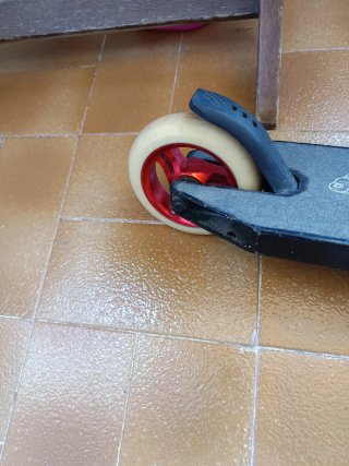 Patinete Bestial Wolf Booster B16