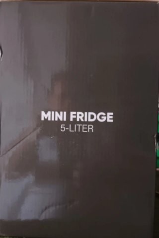 Mini Nevera Portátil para Cosméticos