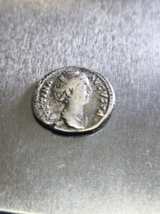 Moneda Romana Emperatriz Faustina I