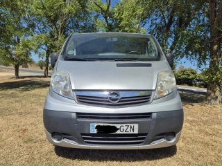 Opel Vivaro 2011