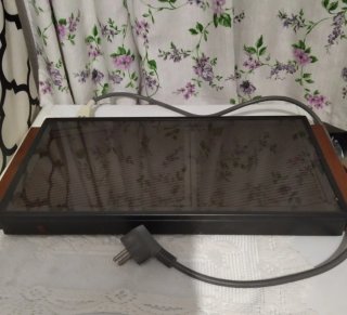 Calienta platos eléctrico