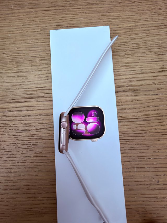 Apple Watch Series 11 42 mm oro rosa nuevo