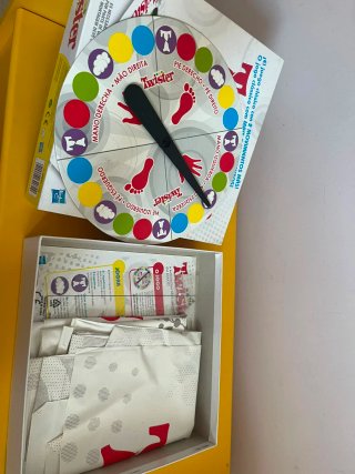 Juego Twister Hasbro