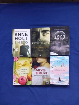 LOTE DE 50 LIBROS