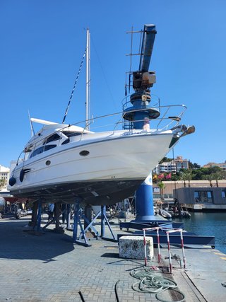 Astondoa 394 con Flybridge