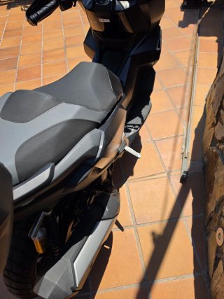 Honda ADV350 Maxi-Scooter Negra/Gris