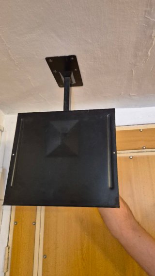 Soporte TV Inclinable Pared/Techo Negro