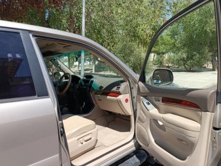Toyota Land Cruiser 2004