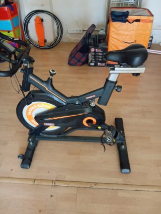 Bicicleta Estática Negra