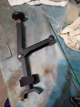 Soporte lateral moto rueda trasera