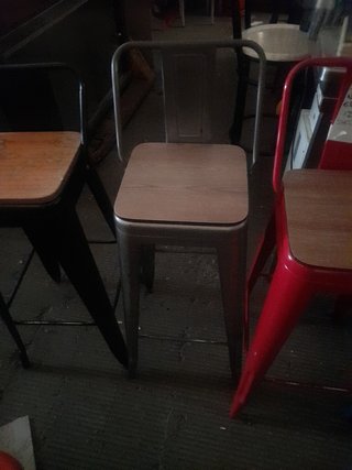 Taburetes Altos Tipo Tolix (Rojo, Azul, Negro, Gri