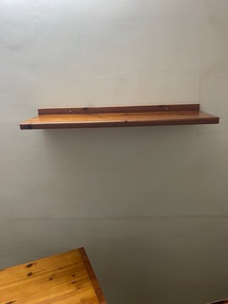 Mueble de pino macizo
