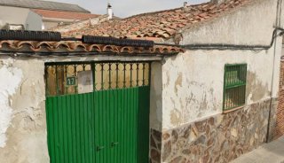 Casa a reformar, tejado derruido, se vende terreno