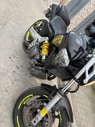 Yamaha MT-03 Negra y Amarilla
