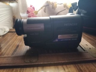 cámara Hitachi negro