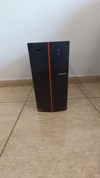 PC Sobremesa Microstar, pantalla, teclado y ratón