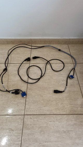 PC Sobremesa Microstar, pantalla, teclado y ratón