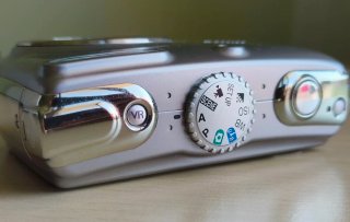 Nikon COOLPIX P3 VR •