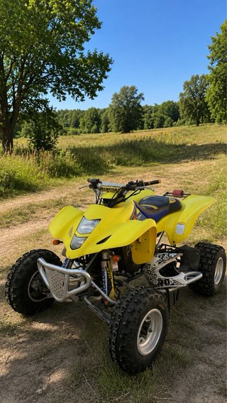 Suzuki LTZ 400 Amarillo