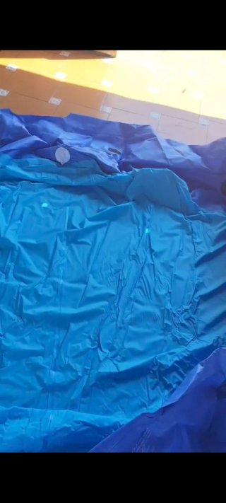 Se vende piscina nueva