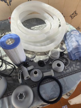 Se vende piscina nueva