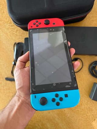 Nintendo Switch Azul y Rojo