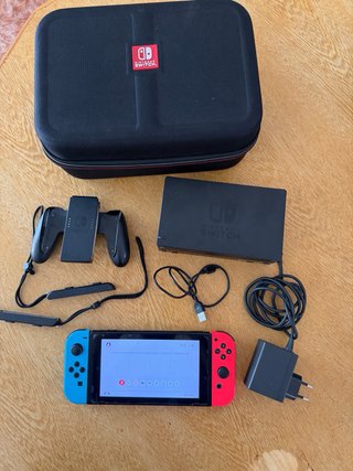 Nintendo Switch Azul y Rojo