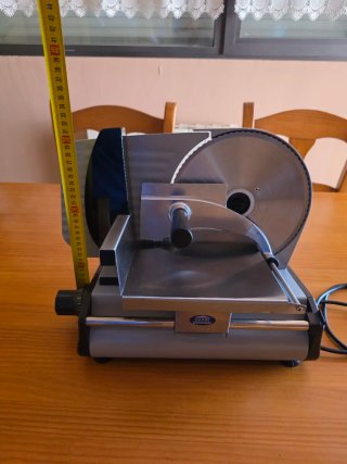Cortafiambres Eléctrico Garhe 180W cuchilla 220mm