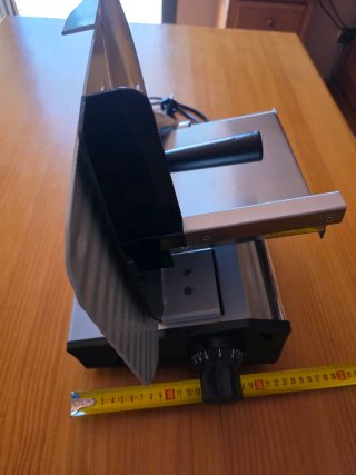 Cortafiambres Eléctrico Garhe 180W cuchilla 220mm