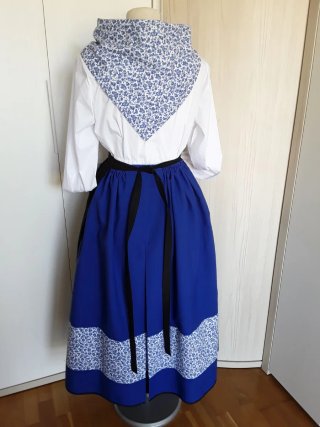 Traje Neska-Baserritarra"140 euros"