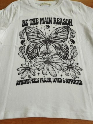 Camiseta Blanca Mariposa Flores