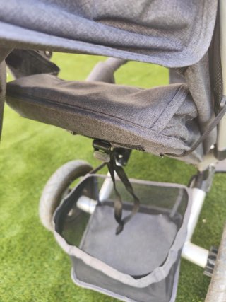 Triciclo evolutivo Chipolino gris