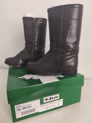 Botas camperas niño marrones talla 28, dos usos