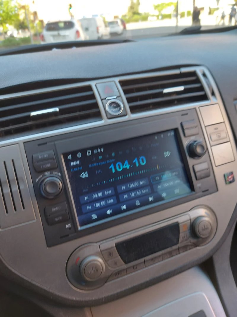 Ford Kuga 2010 - foto 1
