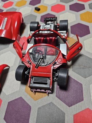 Ferrari 330 P4 1/18