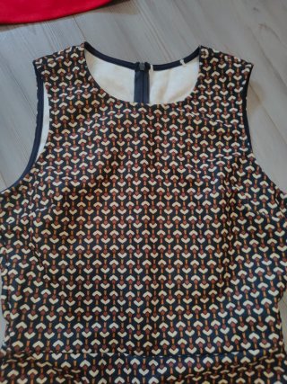 Lote de 7 vestidos de mujer, distintas marcas.