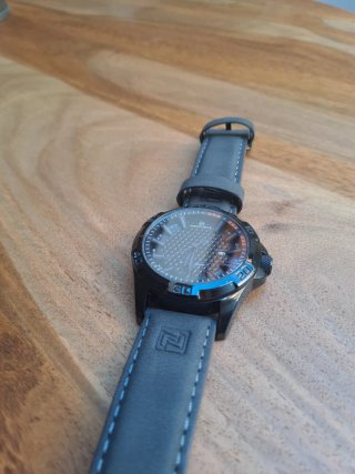 Reloj Naviforce Negro Correa Gris