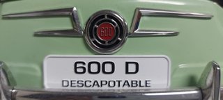 Frontal Seat 600 D Descapotable 1:8